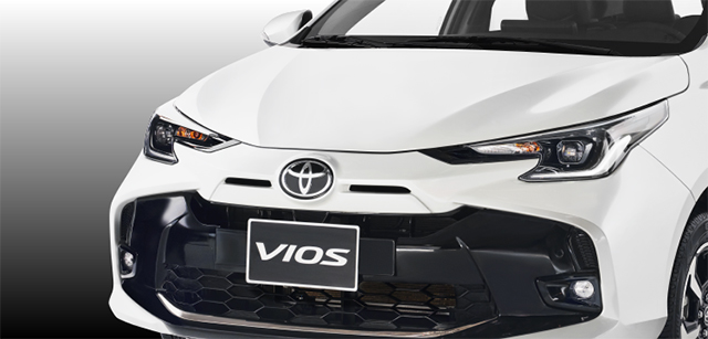 toyota víos đầu xe